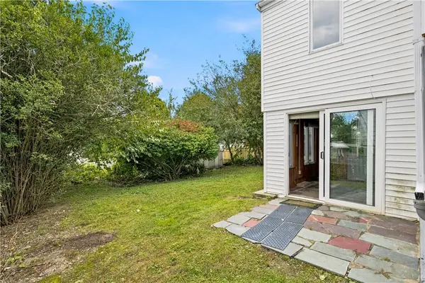 476 East AVE, Pawtucket, RI 02860
