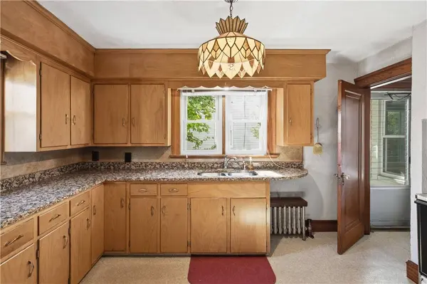 476 East AVE, Pawtucket, RI 02860