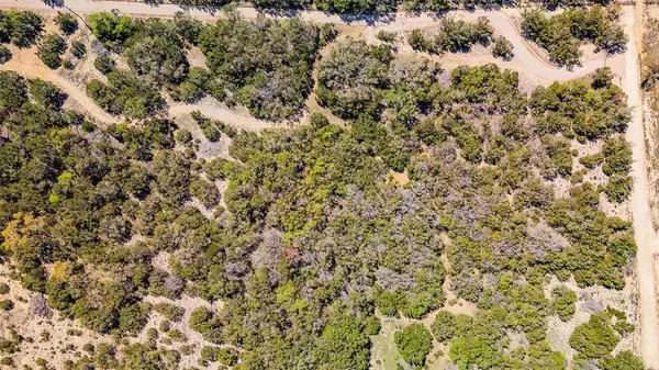 1680 Stanton RD, Johnson City, TX 78636