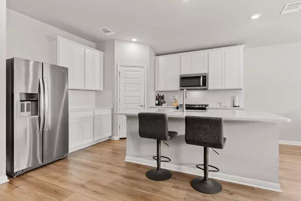 110 Greenspire Downs DR, Hutto, TX 78634