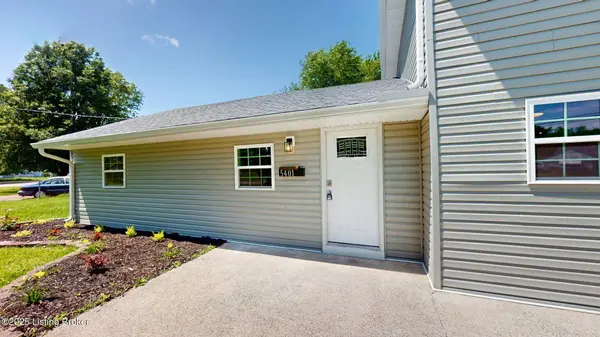 5401 Sir Barton Dr, Louisville, KY 40272