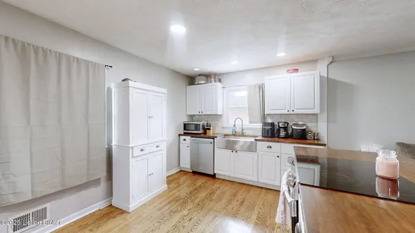 4010 Sirate Ln, Louisville, KY 40229