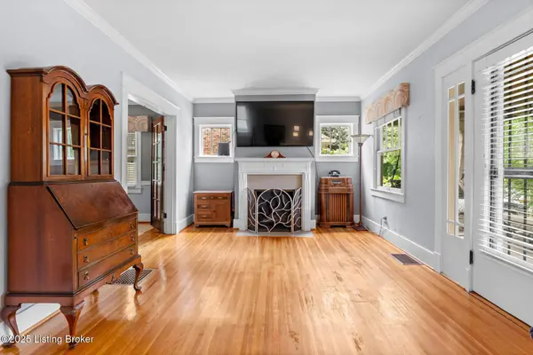 2429 Carolina Ave, Louisville, KY 40205