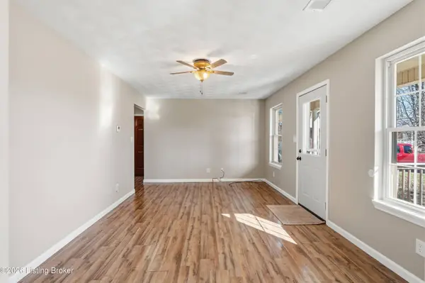 177 Springhill Dr, Bardstown, KY 40004