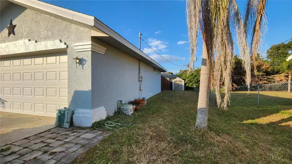 7340 W PRICE BLVD, North Port, FL 34291
