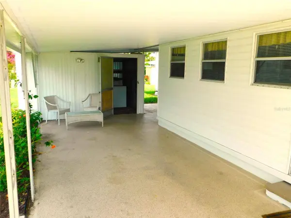5345 JO ST, Zephyrhills, FL 33542