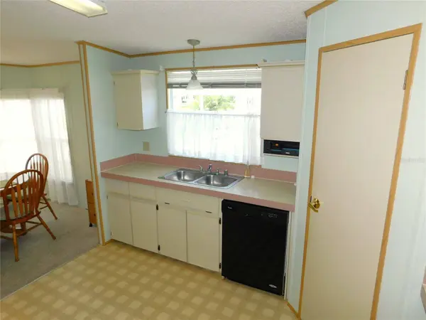 36819 KIOWA AVE, Zephyrhills, FL 33542