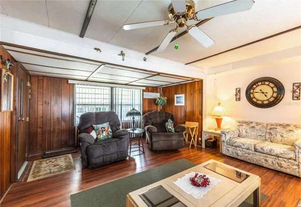 37031 KAREN AVE, Zephyrhills, FL 33542