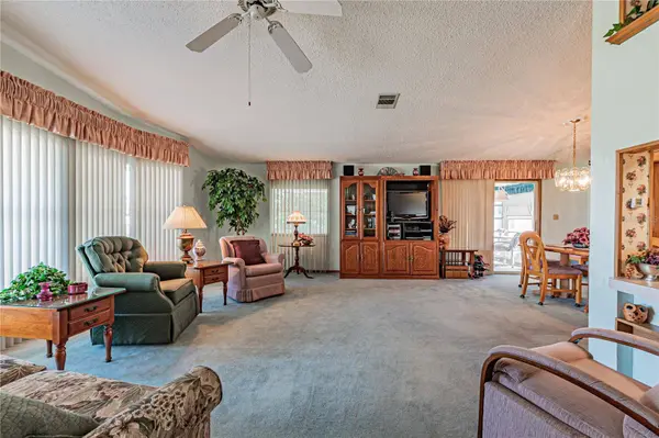 5638 BENTON ST, Zephyrhills, FL 33542