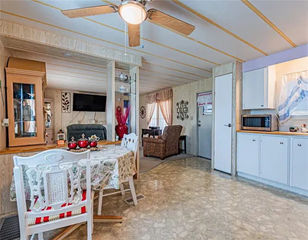 5238 BETTY ST, Zephyrhills, FL 33542