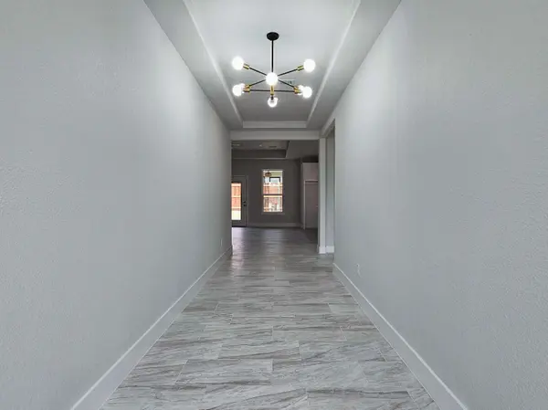 816 Jameson St, Weatherford, TX 76086-2636