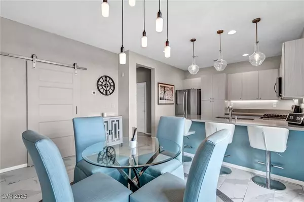 11230 Hidden Peak AVE #203, Las Vegas, NV 89135