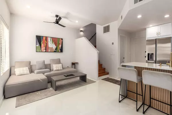 3150 E Beardsley Rd #1081, Phoenix, AZ 85050-3560