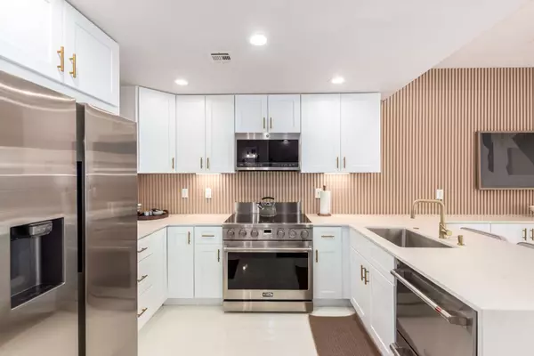 3150 E Beardsley Rd #1081, Phoenix, AZ 85050-3560