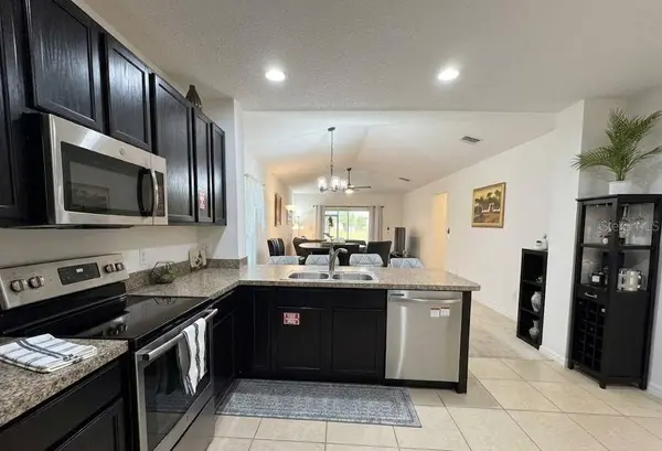 643 SAMUEL PL, Davenport, FL 33837
