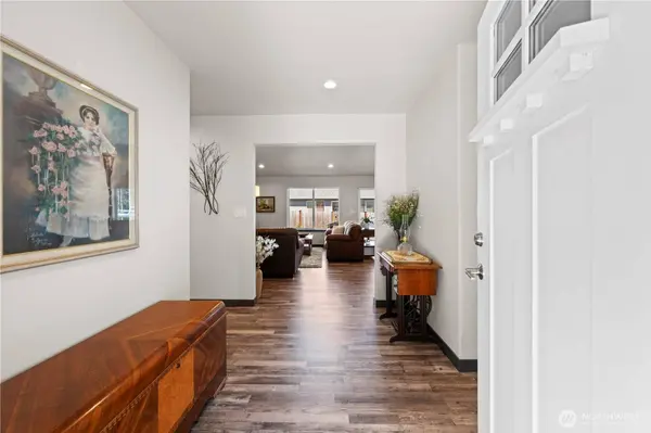 355 E Bon Air DR, Coupeville, WA 98239