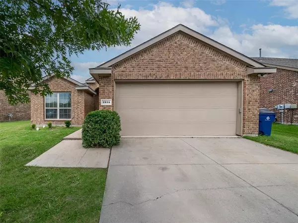 1514 Greenbrier Drive, Van Alstyne, TX 75495