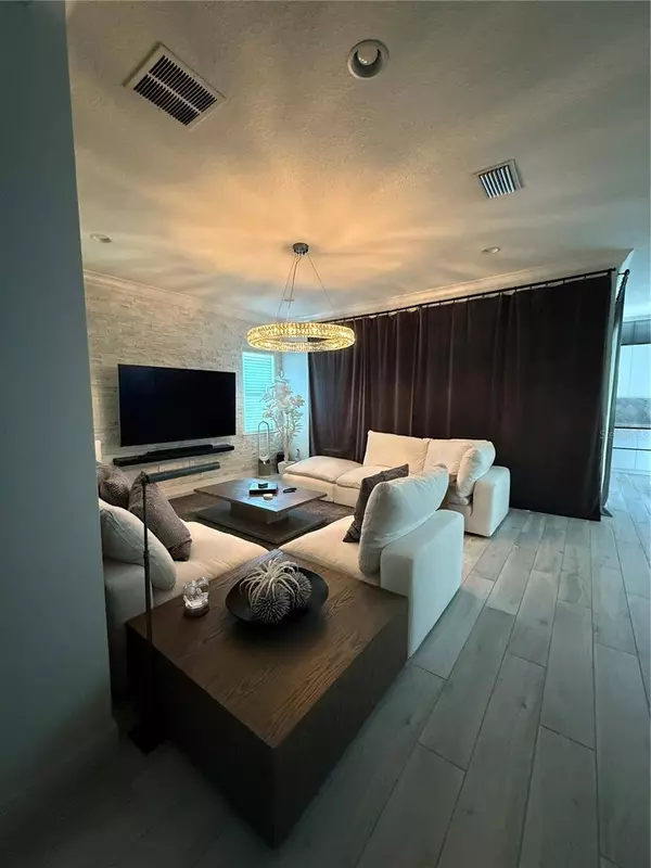 9870 MERE Pkwy, Orlando, FL 32832