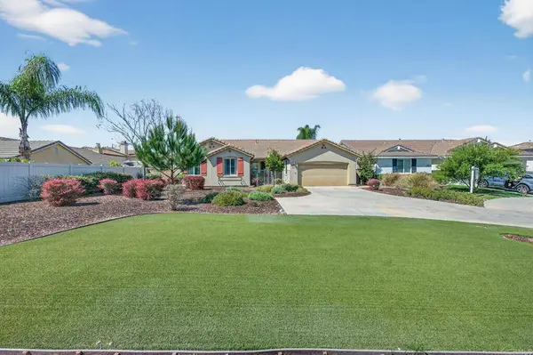 35277 Goldthread LN, Murrieta, CA 92563