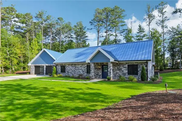 40 Red Oak CIR, Buchanan, GA 30113