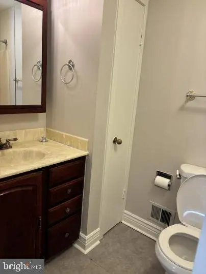 64 HAWTHORNE CT NE, Washington, DC 20017