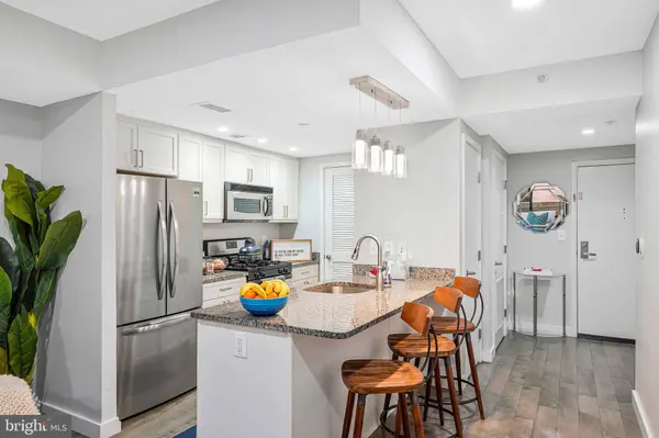 912 F ST NW #T00, Washington, DC 20004