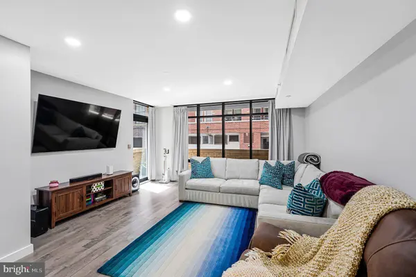 912 F ST NW #T00, Washington, DC 20004