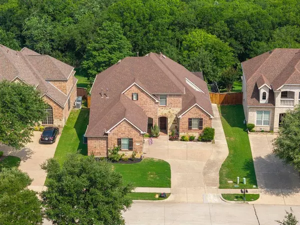 3024 N Camino Lagos, Grand Prairie, TX 75054