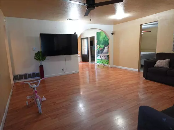 1605 Kelly Terrace, Arlington, TX 76010