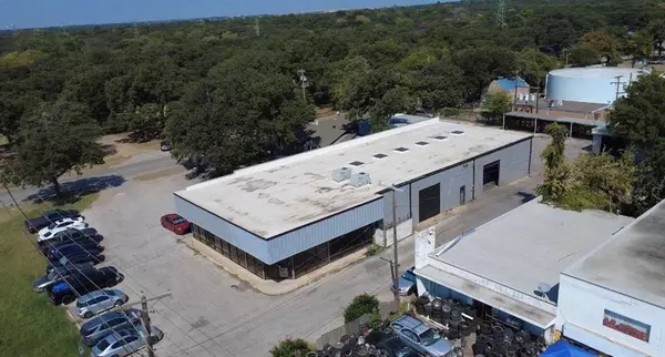 348 W Hurst Boulevard, Hurst, TX 76053