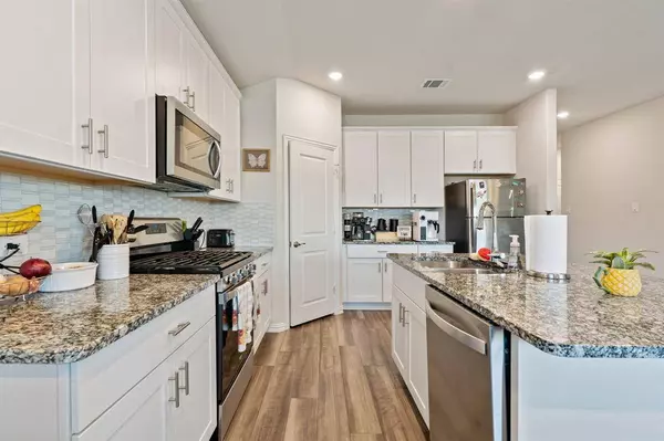 2857 Fox Trail Lane, Fort Worth, TX 76108