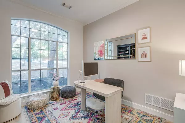 354 Rolling Oaks Ridge, Cedar Hill, TX 75104