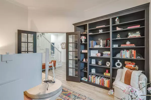 354 Rolling Oaks Ridge, Cedar Hill, TX 75104