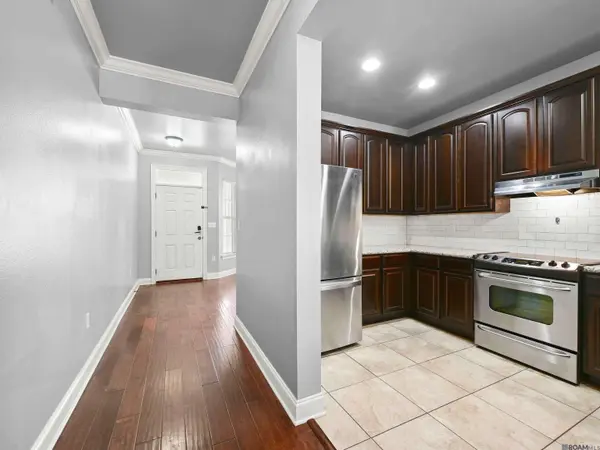 14217 Stone Gate Dr, Baton Rouge, LA 70816