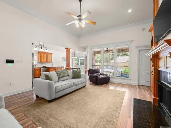 30786 La Madeline Ct, Denham Springs, LA 70726