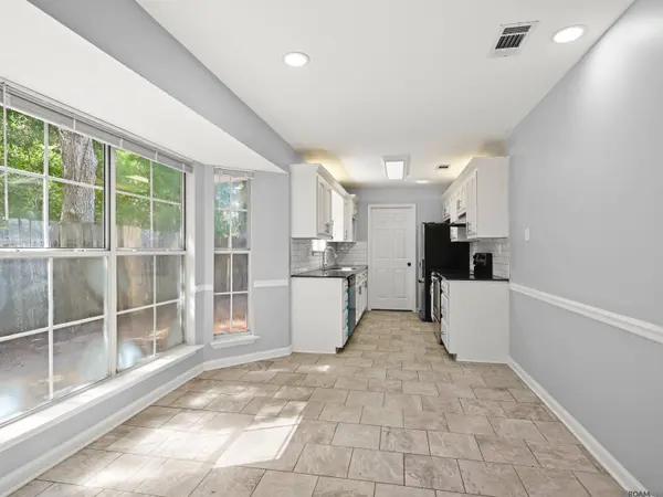 10030 Brownway Ln, Baton Rouge, LA 70817
