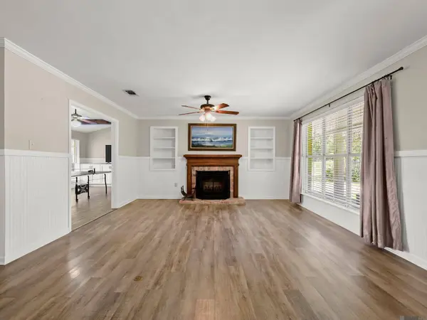 354 Rushing Rd W, Denham Springs, LA 70726