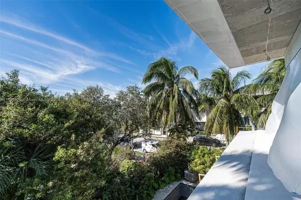 coming soon New Luxury Construction