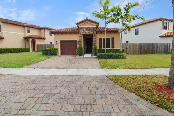 2391 NE 2nd Dr HOMESTEAD, Fl 33033-6217,