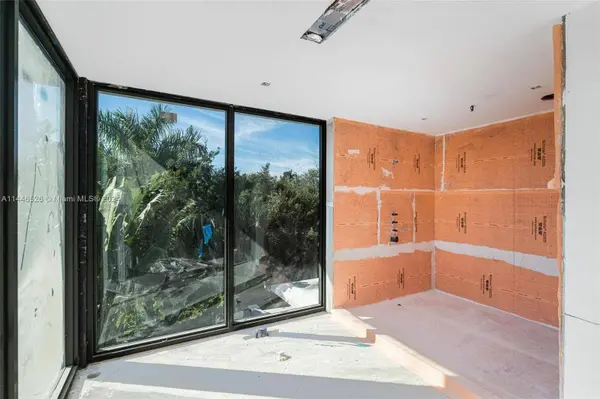 coming soon New Luxury Construction,