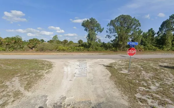 912 MCARTHUR CT, Lehigh Acres, FL 33974