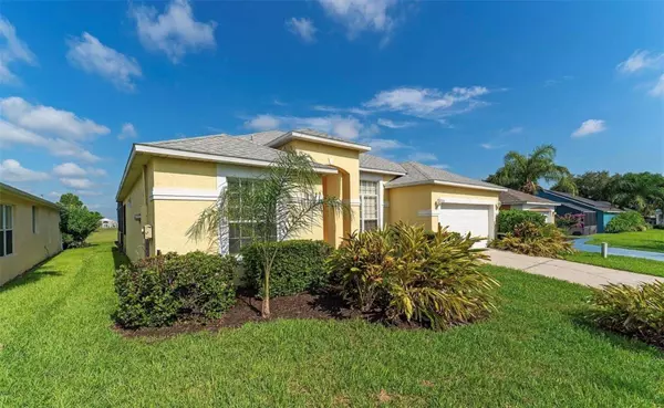 135 LANGHAM DR, Davenport, FL 33897