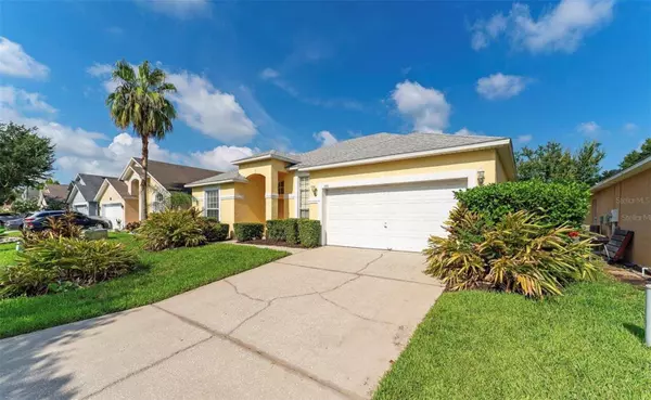 135 LANGHAM DR, Davenport, FL 33897