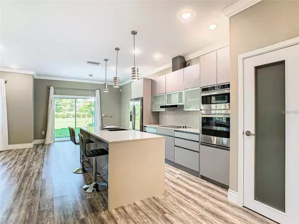 2000 GREENBRIAR TER, Davenport, FL 33837