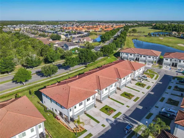 2000 GREENBRIAR TER, Davenport, FL 33837