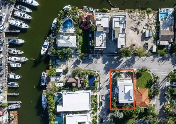 790 NE 77th Ter, Miami, FL 33138-5218