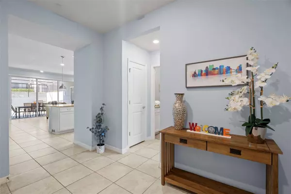 926 PARADISE DR, Davenport, FL 33897