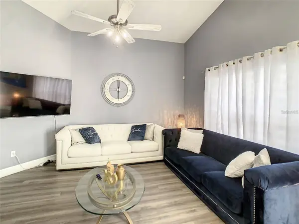 510 CASTLEMAIN CIR, Davenport, FL 33897