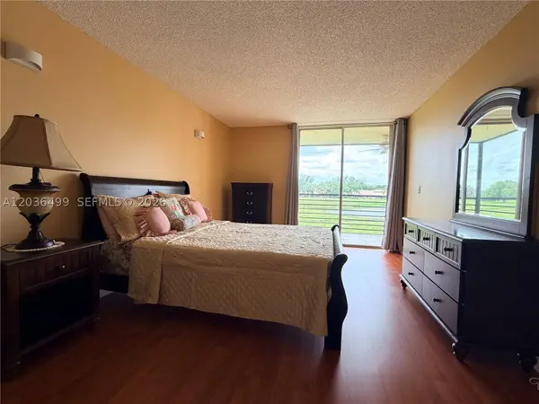 3241 Holiday Springs Blvd #204, Margate, FL 33063