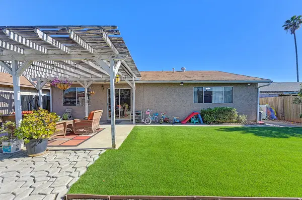8344 Fieldpoppy Cir, Sacramento, CA 95828-4909
